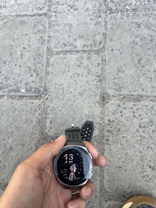 Продам смарт часы HUAWEI WATCH GT 2e