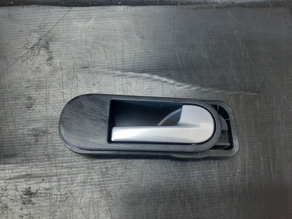 Maner interior dreapta fata vw golf 5 plus 5m1 521 5m0837198