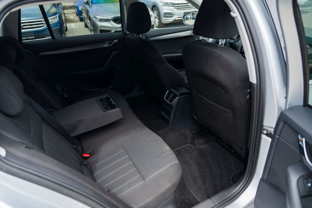Skoda Octavia 1.6 diesel, cutie viteze automata, Garantie, Front assist