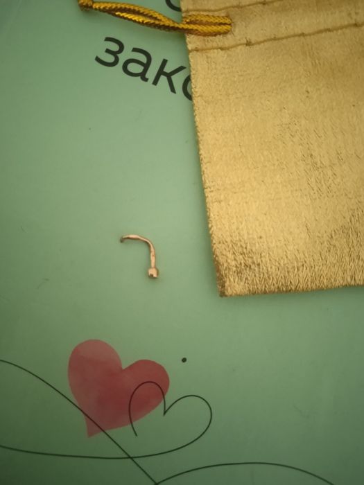 Серьга для пирсинга в нос