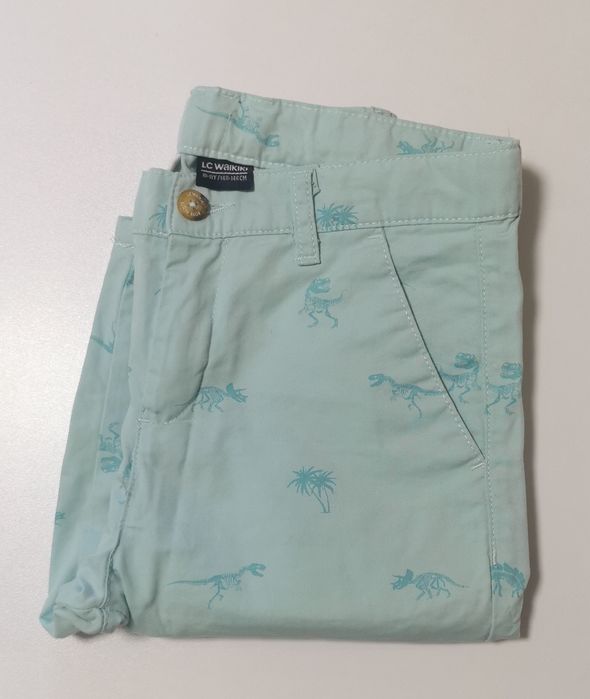 Къси панталони Aston Martin , Дънки True Religion