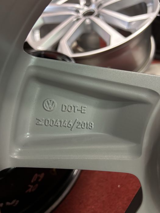 17 Цола 5х100 Skoda Scala Kamiq Fabia VW T Cross Tiago Polo  Original