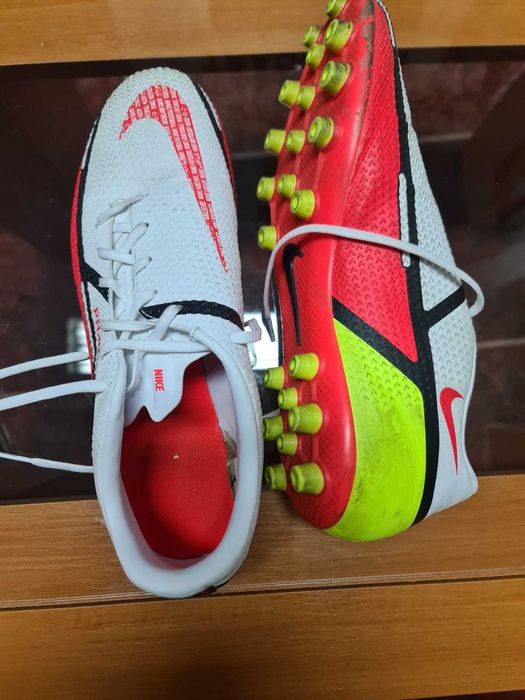 Ghete Nike Phantom