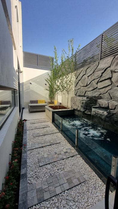 Центр луначарского 2 соток  Дом в стиле HI-TECH Собственник