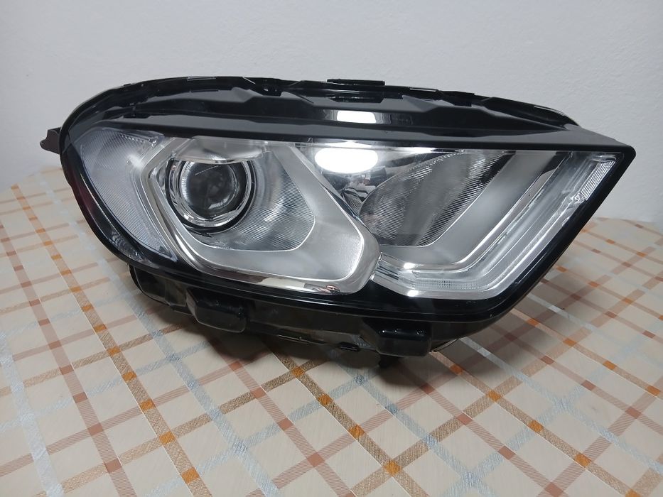 Far dreapta ford ecosport