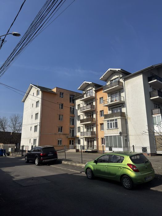 Inchiriez apartament zona centrala Str Salciilor valabil Aprilie