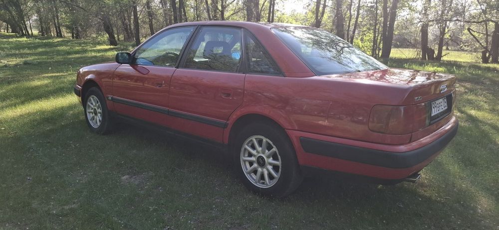 Продам ауди 100 с4