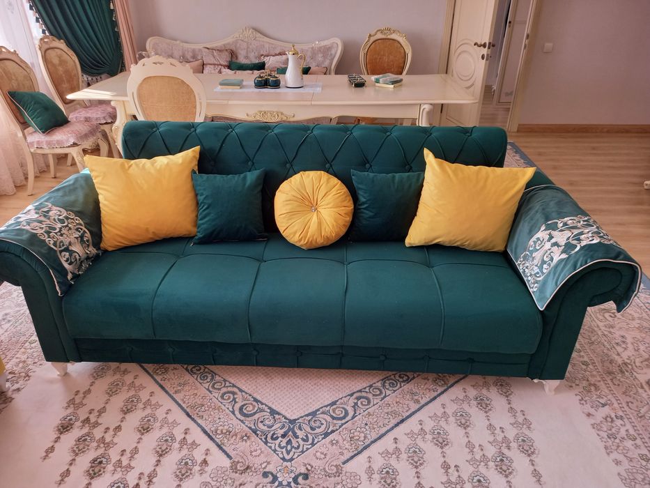 Срочно . Продам . Диваны .