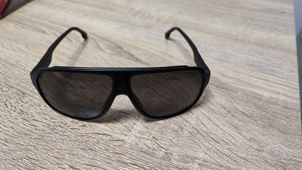 Черни Очила Carrera