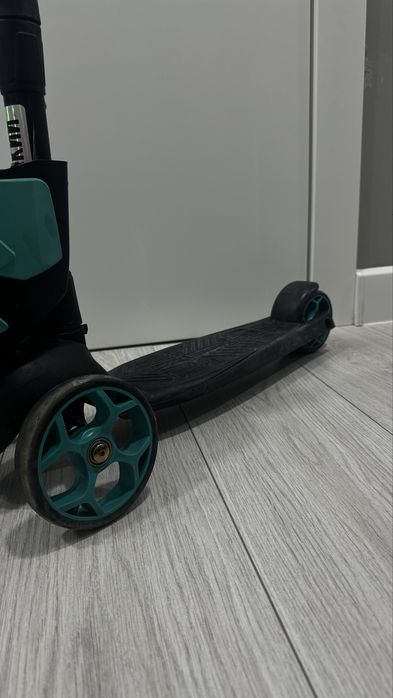Продам самокат в отличном состоянии