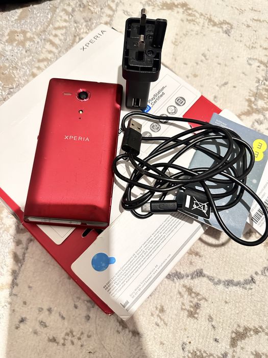 Продам  смартфон телефон sony