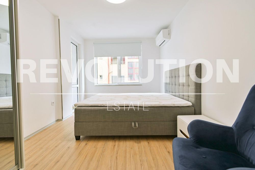 Дава се под наем Тристаен апартамент в София, Център - 120 кв.м за 897.6 € - Снимка #6