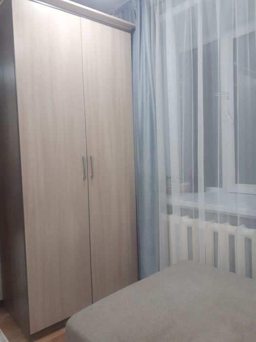 Двухдверный шкаф