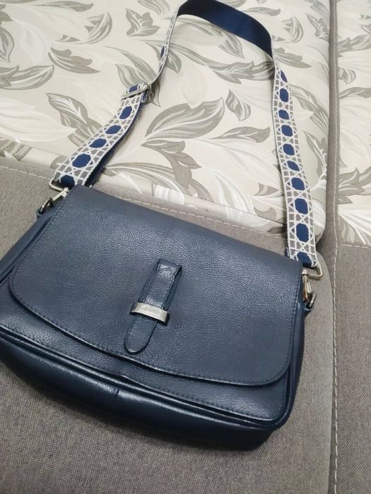 Продам сумку кожанную