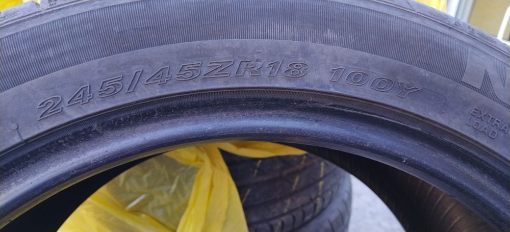 245 45 18  100Y Като нови