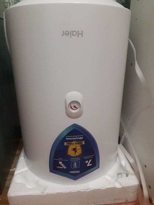 Водонагреватель Haier 50 литров литров отличного качества,