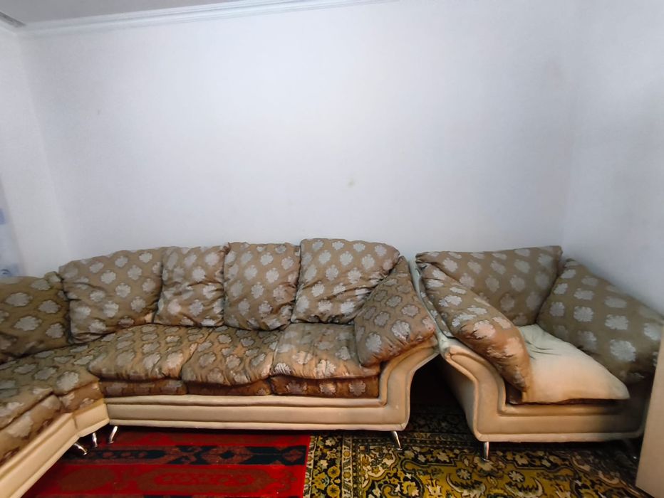 Продам диван б/у в хорошем состоянии