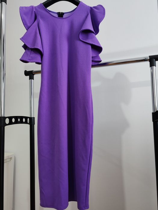 Rochita  pe corp. Marimea S