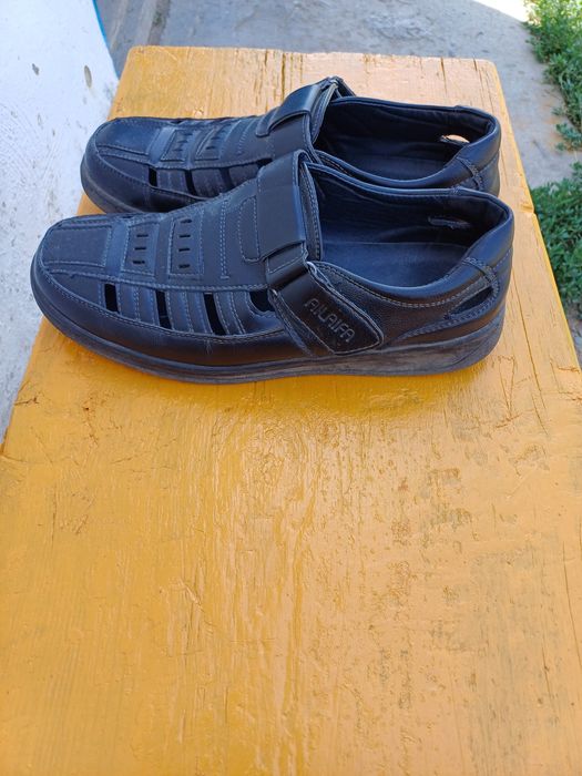 Продам обувь летней