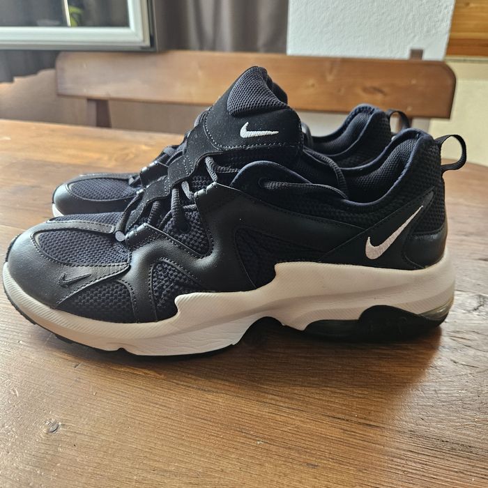 Маратонки.  Nike