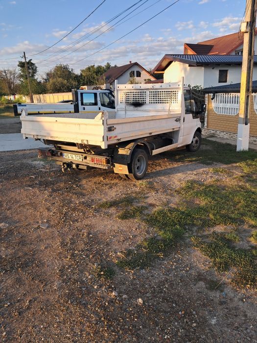 Vând Ford Transit