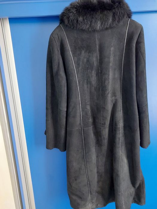 Продаётся натуральная женская дубленка