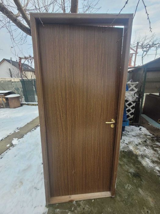 Uși interior cu toc, stare bună – 3 bucăți