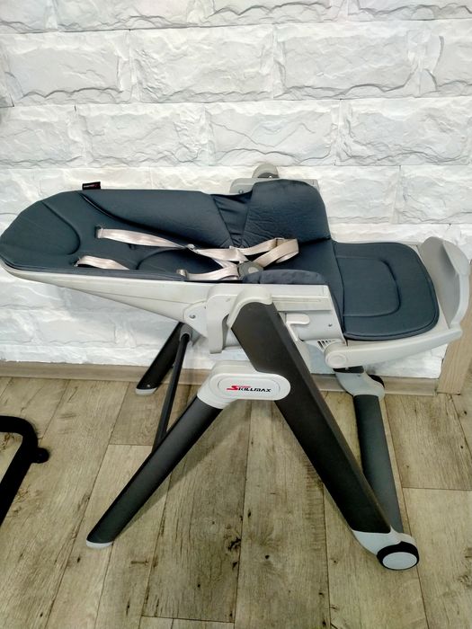 Детский стульчик для кормления