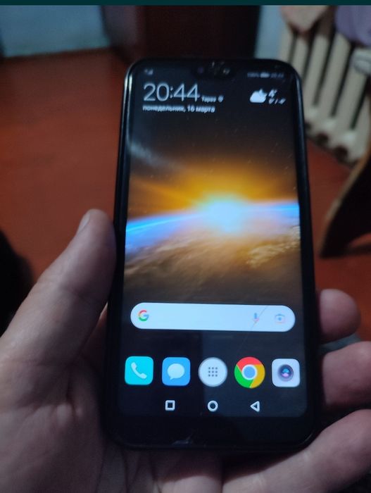 МощныйHuaweiP20Lite64gb