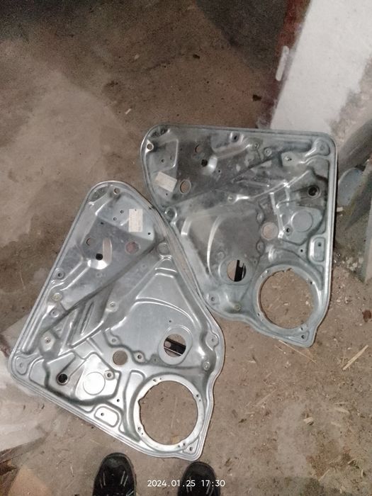 Основа за задна броня за VW Passat b5 и други части