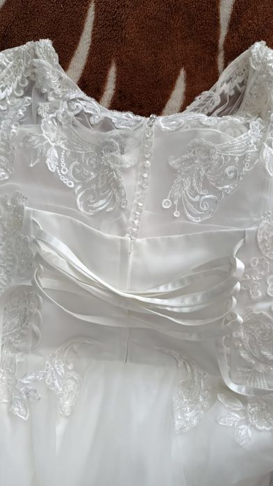 Vand Rochie Mireasa tip Printesa