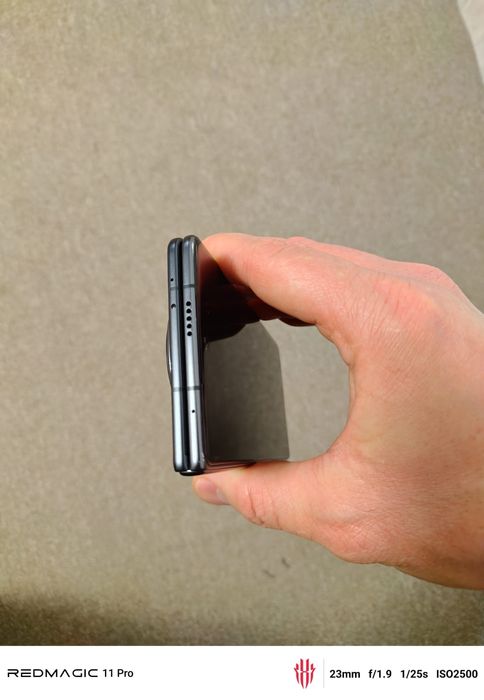 Vând/schimb Honor Magic V3 512/12 GB full box