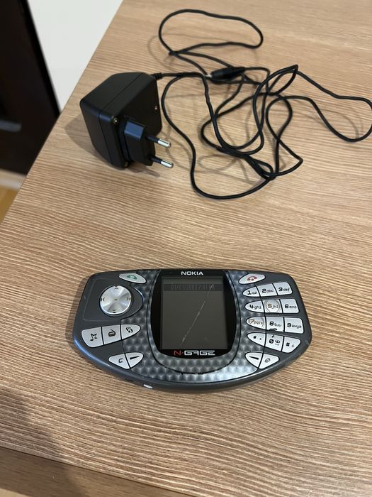 Телефон Nokia N-Gage