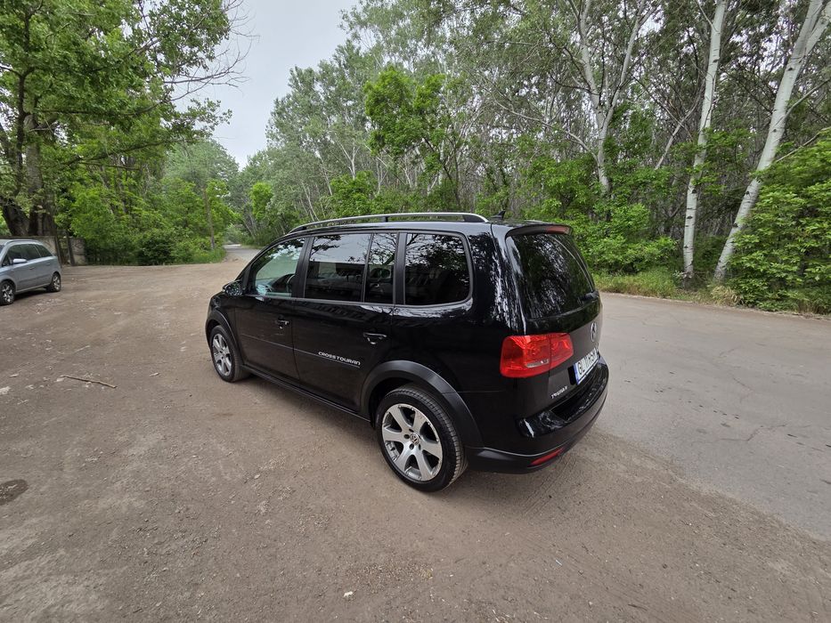 VOLKSWAGEN Touran 2013 — imagine 5