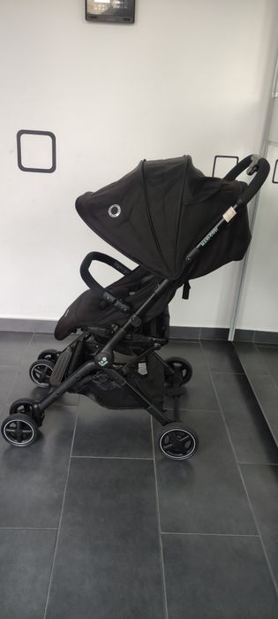 Cărucior Maxi Cosi Lara