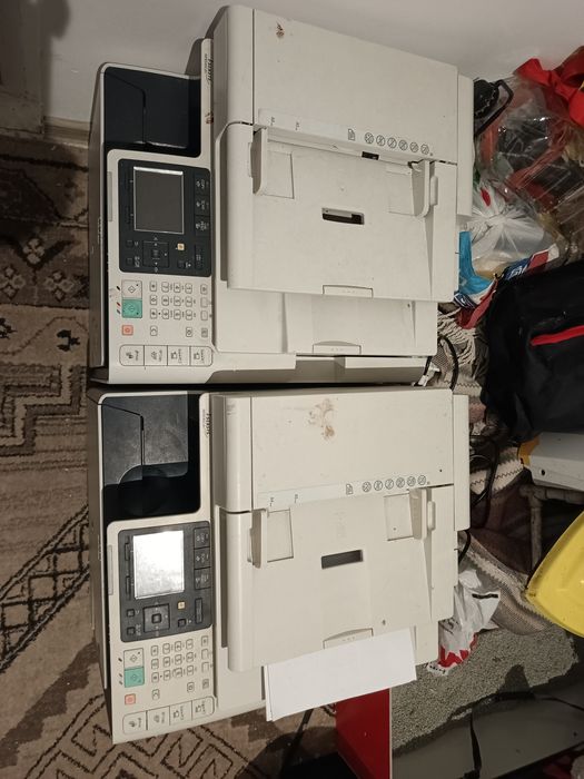 Vând xerox canon