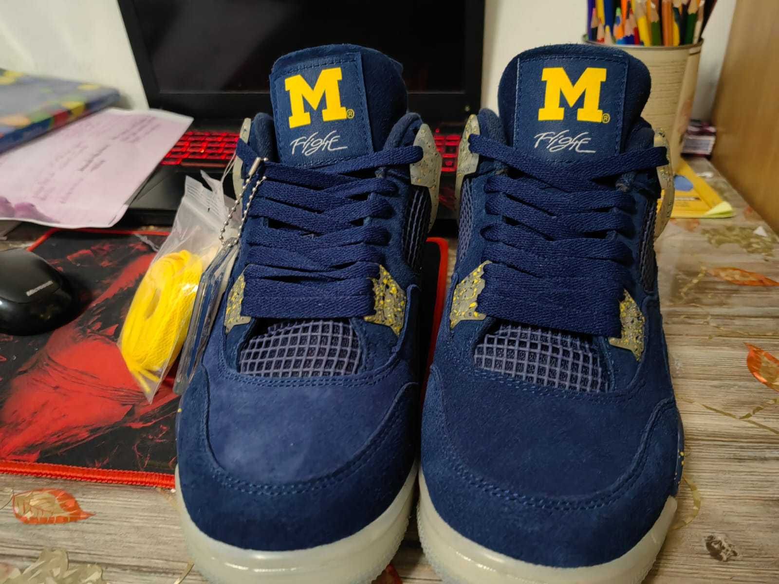 Vand AIR JORDAN 4 Michigan mar. 42 Bucuresti Sectorul 5 • OLX.ro