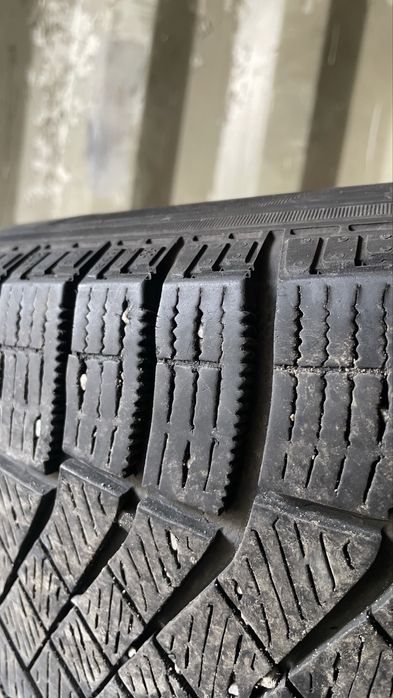 235/60/18 Pirelli липучка 3 шт
