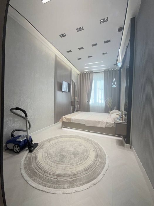 Метро Мирзо Улугбек парк Гафура Гуляма сдаю хай-тек евру квартиру2/2/4