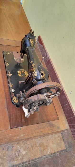 Masina de cusut marca Compania AngloAmericana
