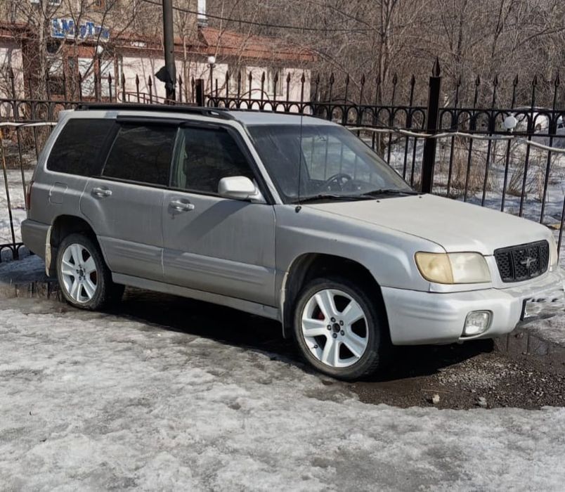 Продам машину Subaru forester