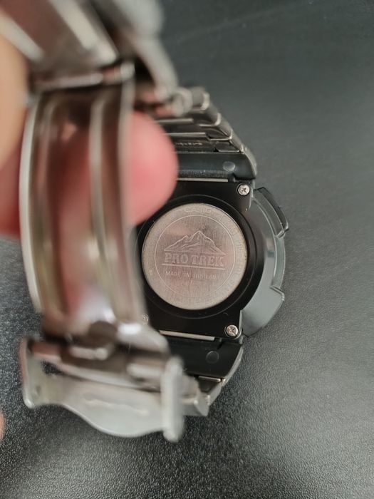 Часовник Casio Pro Trek PRG-240T