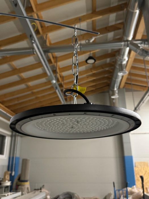 Lampa Led suspendata. Putere 200w, Culoare 6000K Rece