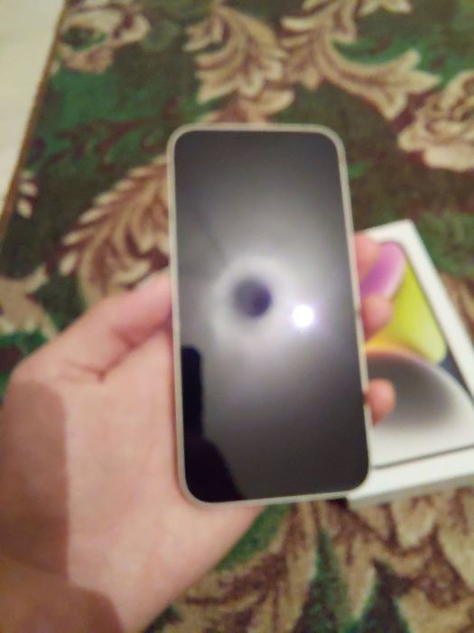 IPhone 14 256g белый