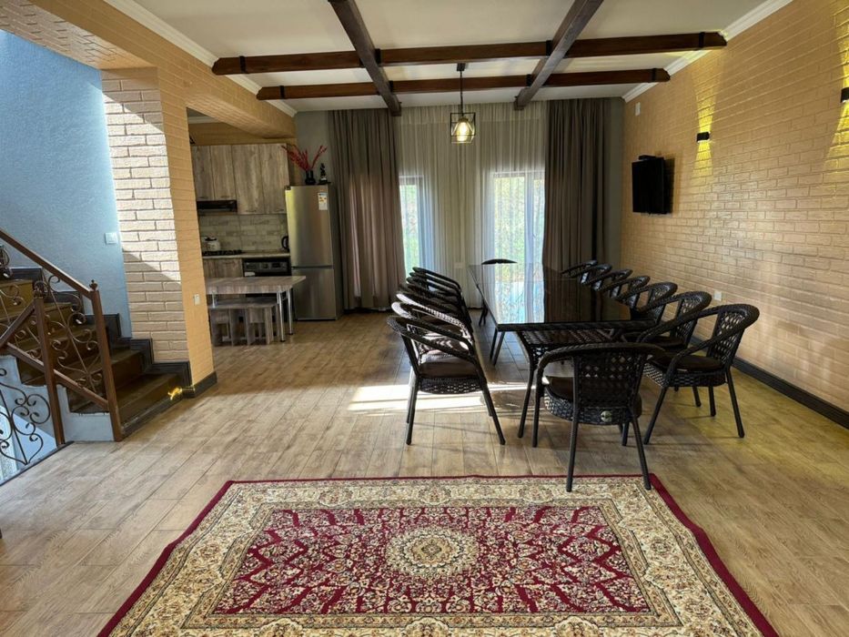 Сдается Коттедж, Бассейн с подогревом Дача, БУРГУЛЮК , Birko'lik