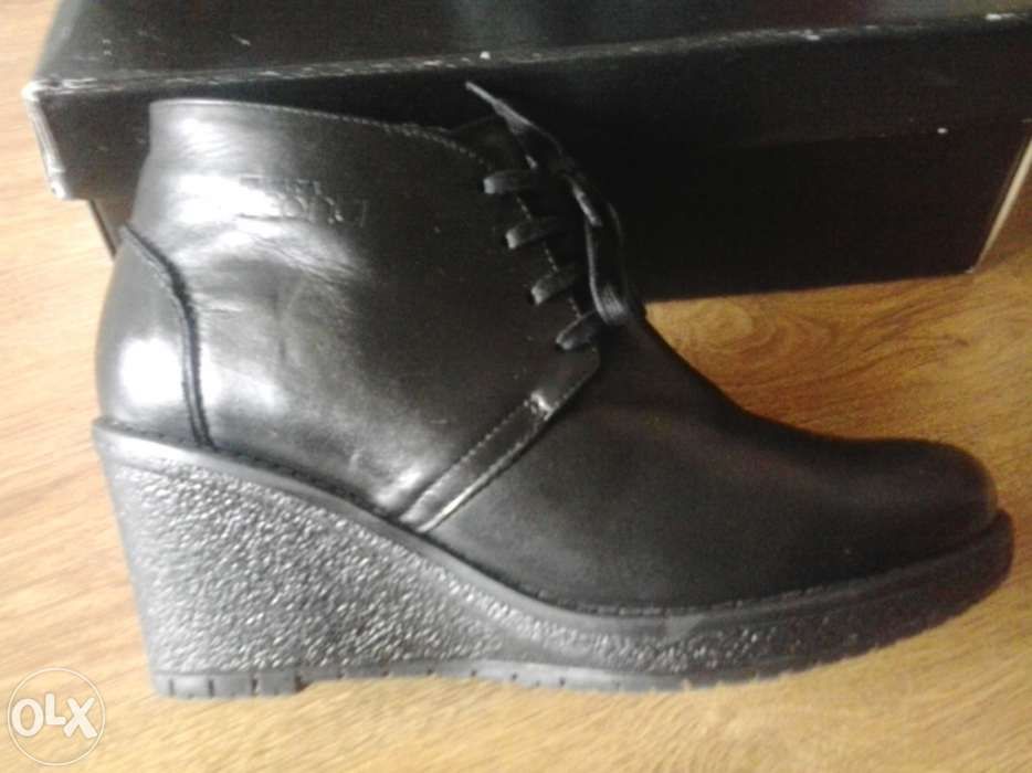 Ghete/ botine noi piele