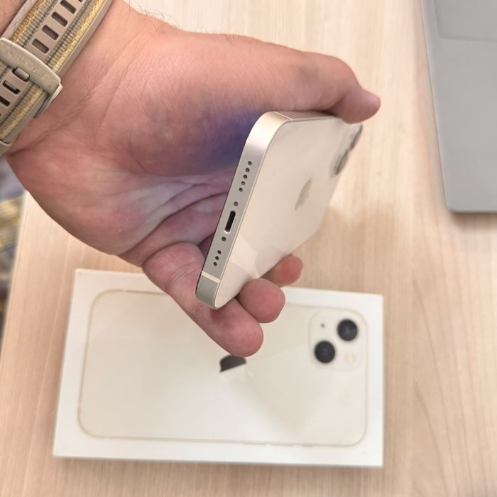Продам Айфон 13 IPhone 13