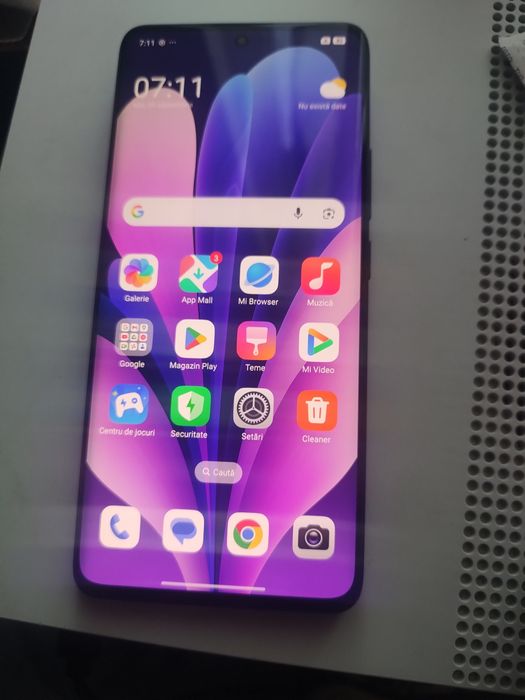 Vând Xiaomi redmi note 13 pro plus 5g