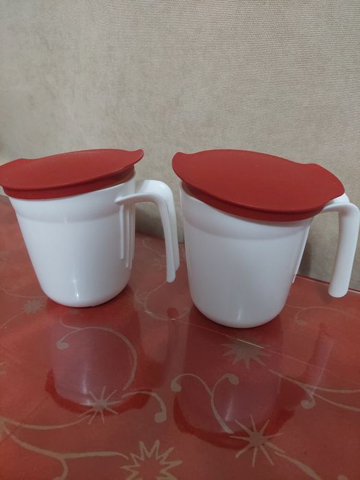 Кружки TAPPERWARE с крышками
