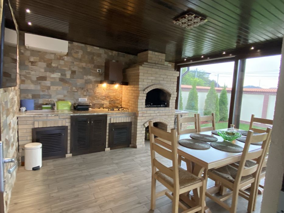 Vand casa Arcasilor